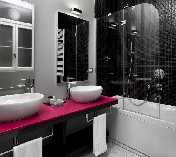 Palace Suite image 8